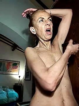 clarabell4 online show from December 2025 06:39:02 AM