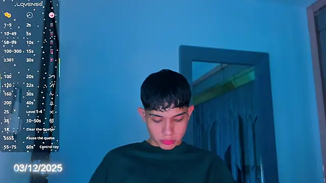 Sebax Young online show from December 2025 08:29:01 PM