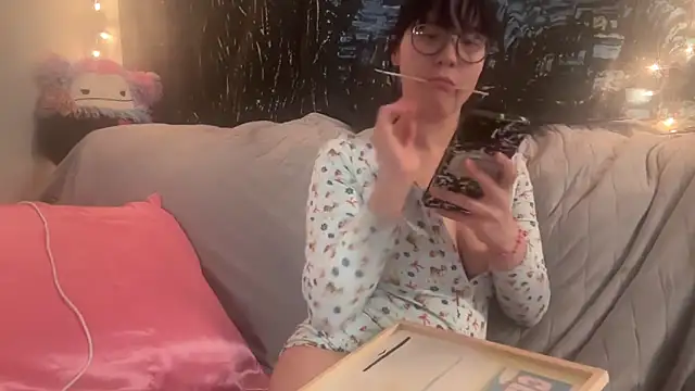 Snapshot of goddessmaryjane chatting on October 2025 04:24:01 AM goddessmaryjane online show from October 2025 04:24:01 AM