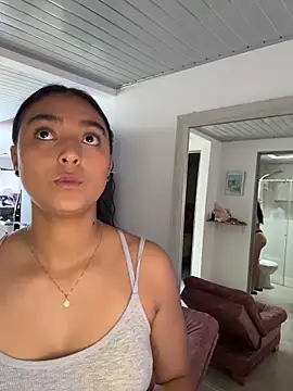 nicolexxaleja online show from February 2026 09:24:01 PM