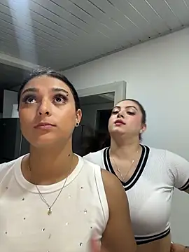 nicolexxaleja online show from March 2026 01:01:02 AM