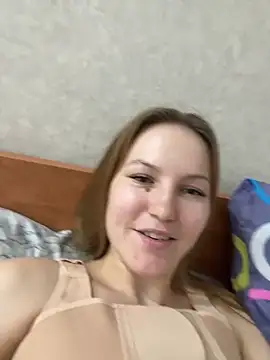 Snapshot of YungTessa chatting on October 2025 05:01:01 PM YungTessa online show from October 2025 05:01:01 PM