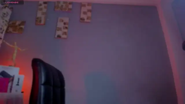 Chloe cooperr online show from November 2025 10:54:02 PM