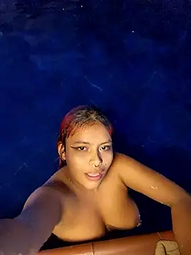 Snapshot of Yessica_Lopezz chatting on September 2025 12:33:01 AM Yessica Lopezz online show from September 2025 12:33:01 AM