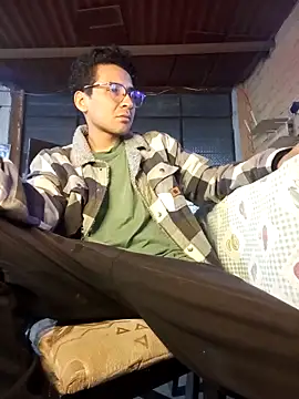 LecheDeSoya666 online show from October 2025 03:51:02 AM