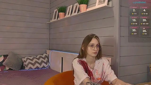 Vikki wyye online show from October 2025 04:00:01 AM