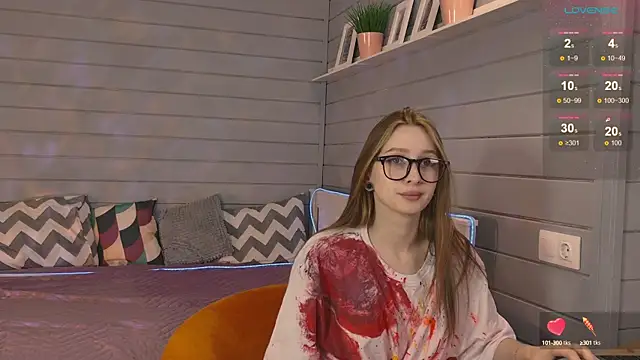 Vikki wyye online show from October 2025 06:47:01 AM