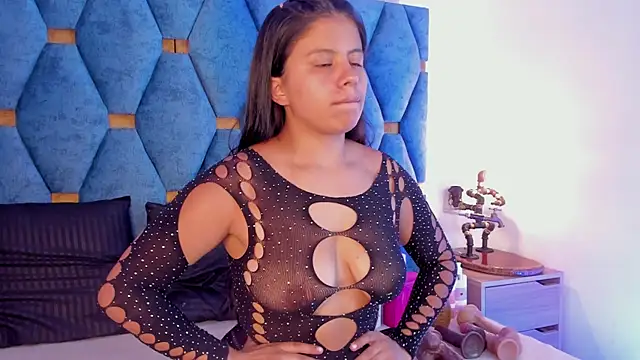 sasha roldann online show from July 2026 07:30:01 PM