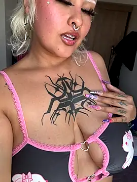 pink maddy online show from October 2025 08:50:01 PM