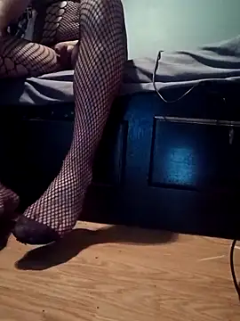 Crossedsissy online show from April 2026 04:39:02 AM