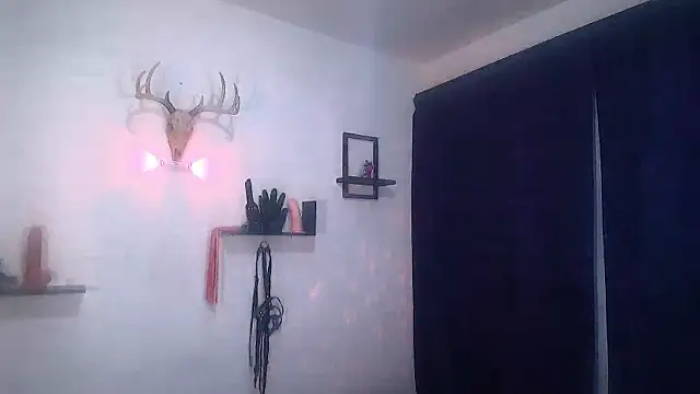 Snapshot of DakariaHills_ chatting on July 2026 03:45:02 AM DakariaHills online show from July 2026 03:45:02 AM