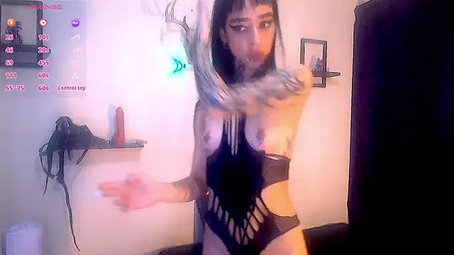 Snapshot of DakariaHills_ chatting on July 2026 08:46:01 AM DakariaHills online show from July 2026 08:46:01 AM