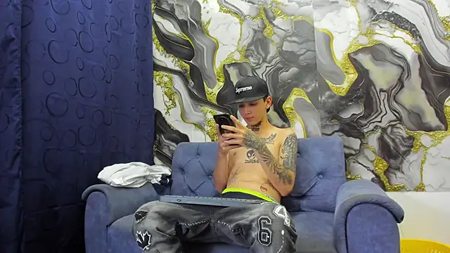 StraightBoy Nick online show from May 2026 05:04:01 AM