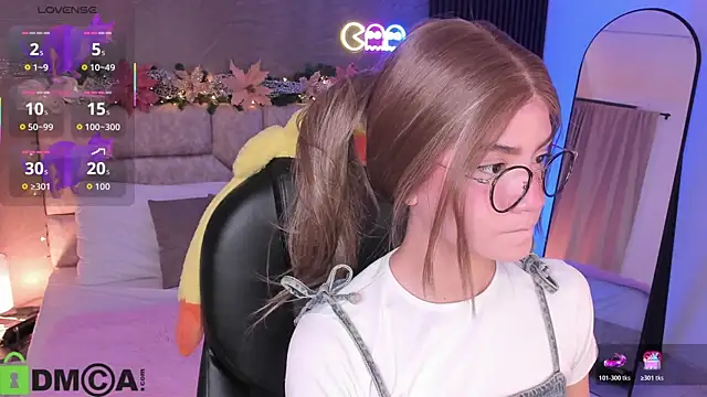 Arinextdoor online show from December 2025 08:18:02 PM