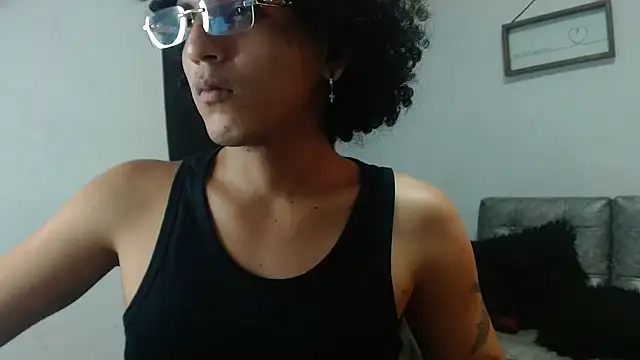 Xfire boy69 online show from October 2025 09:20:01 PM