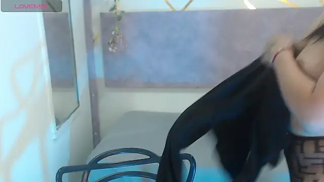 IvyShine7 online show from November 2025 06:51:02 PM