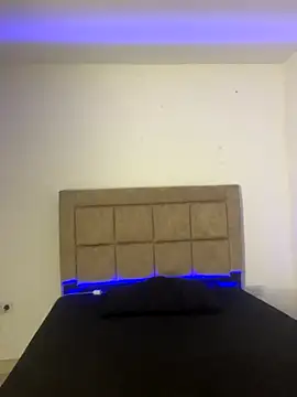 EmilyNoir1 online show from November 2025 12:31:01 AM