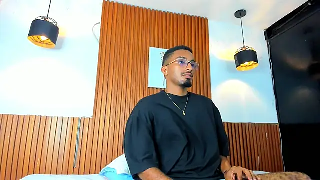 Darwin mayo online show from October 2025 05:24:02 PM