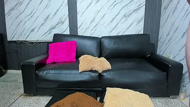 Snapshot of Savage_Room_X chatting on September 2025 01:25:02 PM Savage Room X online show from September 2025 01:25:02 PM