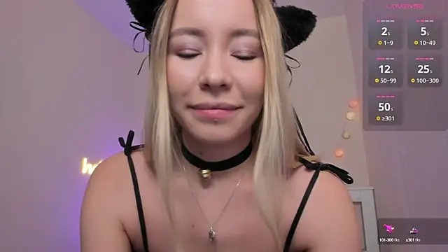 Snapshot of DanaCandy chatting on March 2025 10:50:02 PM DanaCandy online show from March 2025 10:50:02 PM