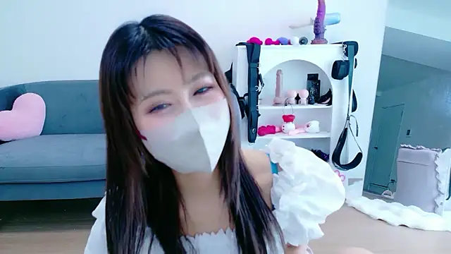 Snapshot of -Nyanko-chan- chatting on July 2026 01:11:01 AM -Nyanko-chan- online show from July 2026 01:11:01 AM