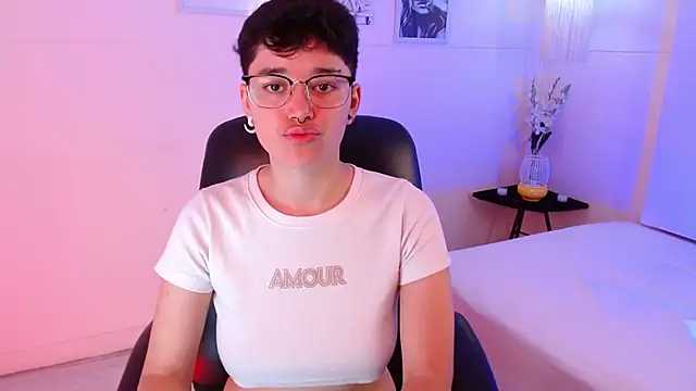 jeroharper online show from October 2025 01:19:01 PM