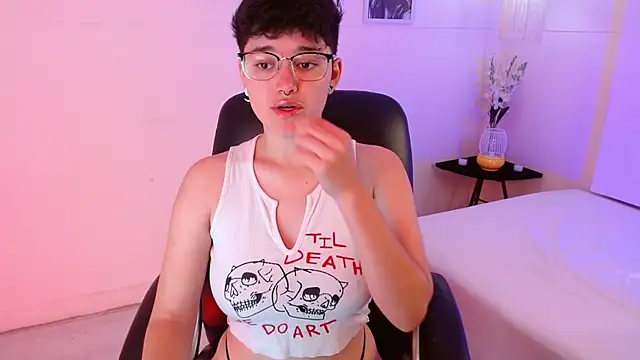 jeroharper online show from October 2025 02:48:01 PM