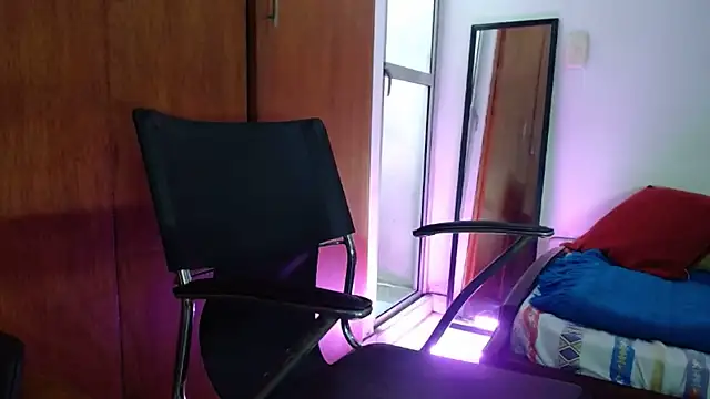 joacob00m online show from November 2025 07:56:01 PM