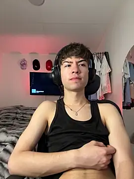 Tonerii online show from October 2025 03:18:02 AM