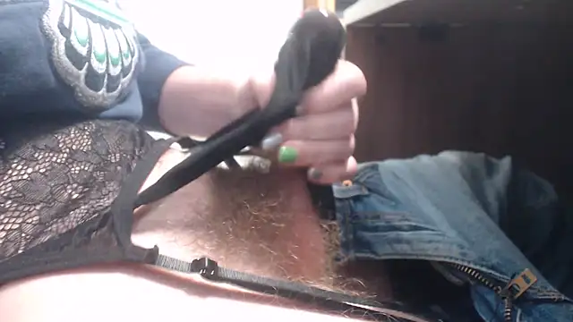 Snapshot of Ilovethetip chatting on September 2025 05:13:01 PM Ilovethetip online show from September 2025 05:13:01 PM