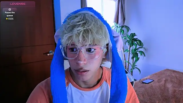 taichi bluy online show from November 2025 07:47:01 PM