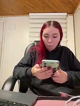 Snapshot of Karen18_boobs chatting on October 2025 01:41:02 AM Karen18 boobs online show from October 2025 01:41:02 AM