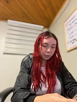 Snapshot of Karen18_boobs chatting on October 2025 01:31:01 AM Karen18 boobs online show from October 2025 01:31:01 AM