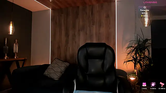 Snapshot of LiamCarterX chatting on November 2025 04:01:01 AM LiamCarterX online show from November 2025 04:01:01 AM