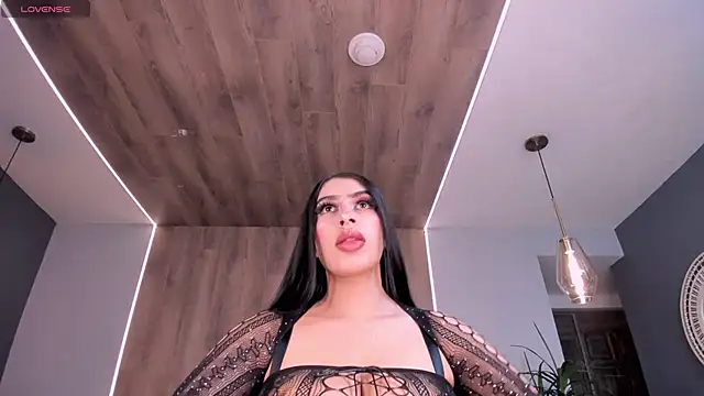 LeahLombardi  online show from November 2025 03:31:01 AM