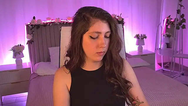 Snapshot of Mary_Miiller chatting on May 2026 10:34:02 AM Mary Miiller online show from May 2026 10:34:02 AM