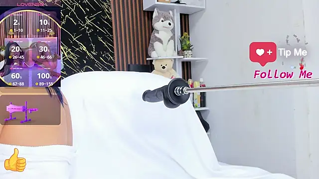 emma liz2 online show from February 2026 01:11:01 PM