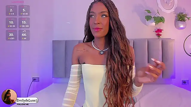 Snapshot of Emely_Deluxe chatting on January 2026 10:32:01 AM Emely Deluxe online show from January 2026 10:32:01 AM