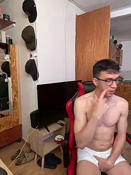 angelicious  online show from November 2025 12:38:01 PM