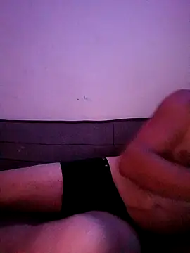 Snapshot of Makis09 chatting on October 2025 05:34:01 PM Makis09 online show from October 2025 05:34:01 PM