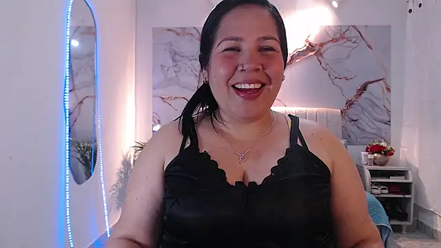 Ashley Grahaam online show from October 2025 02:42:01 AM