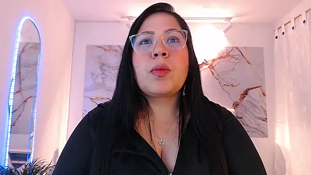 Ashley Grahaam online show from November 2025 02:50:01 AM