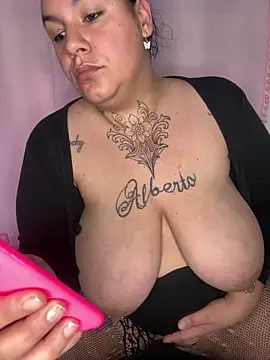 Snapshot of valen1891 chatting on November 2025 02:22:01 AM valen1891 online show from November 2025 02:22:01 AM