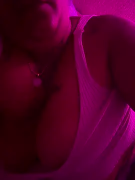 Snapshot of valen1891 chatting on January 2026 08:27:01 AM valen1891 online show from January 2026 08:27:01 AM