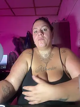 Snapshot of valen1891 chatting on January 2026 07:23:01 AM valen1891 online show from January 2026 07:23:01 AM