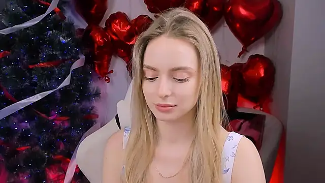 Snapshot of JuliaBrewwer chatting on March 2026 02:32:01 PM JuliaBrewwer online show from March 2026 02:32:01 PM