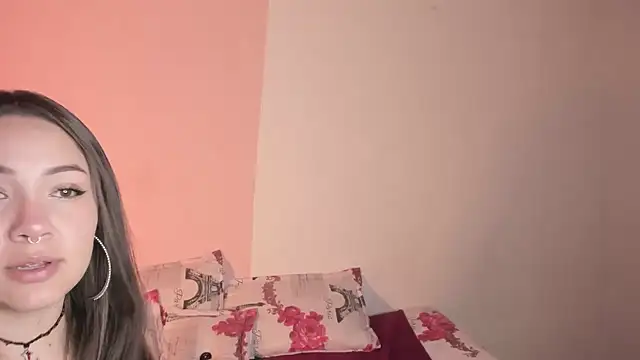 Snapshot of Pariss_Gold chatting on October 2025 06:21:02 AM Pariss Gold online show from October 2025 06:21:02 AM