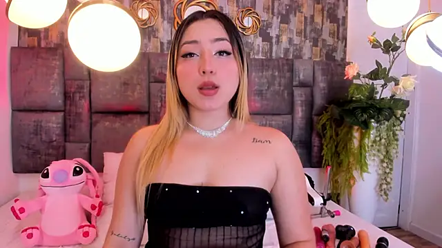 PatyLawrence online show from November 2025 03:23:02 AM