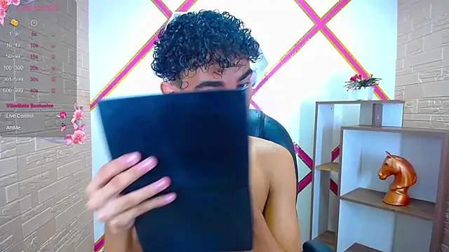 Blake Mils online show from October 2025 06:41:02 PM