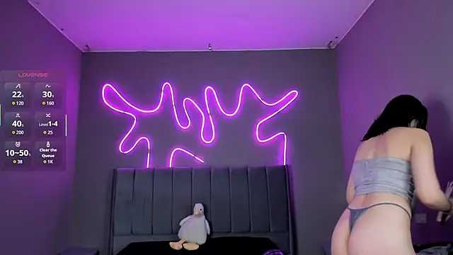 Sabrina bloom online show from October 2025 01:55:01 PM